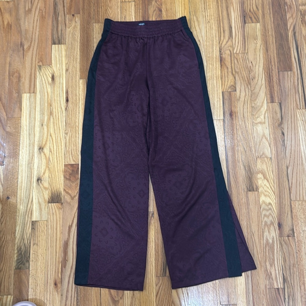 Shiny Wide Leg Pant
